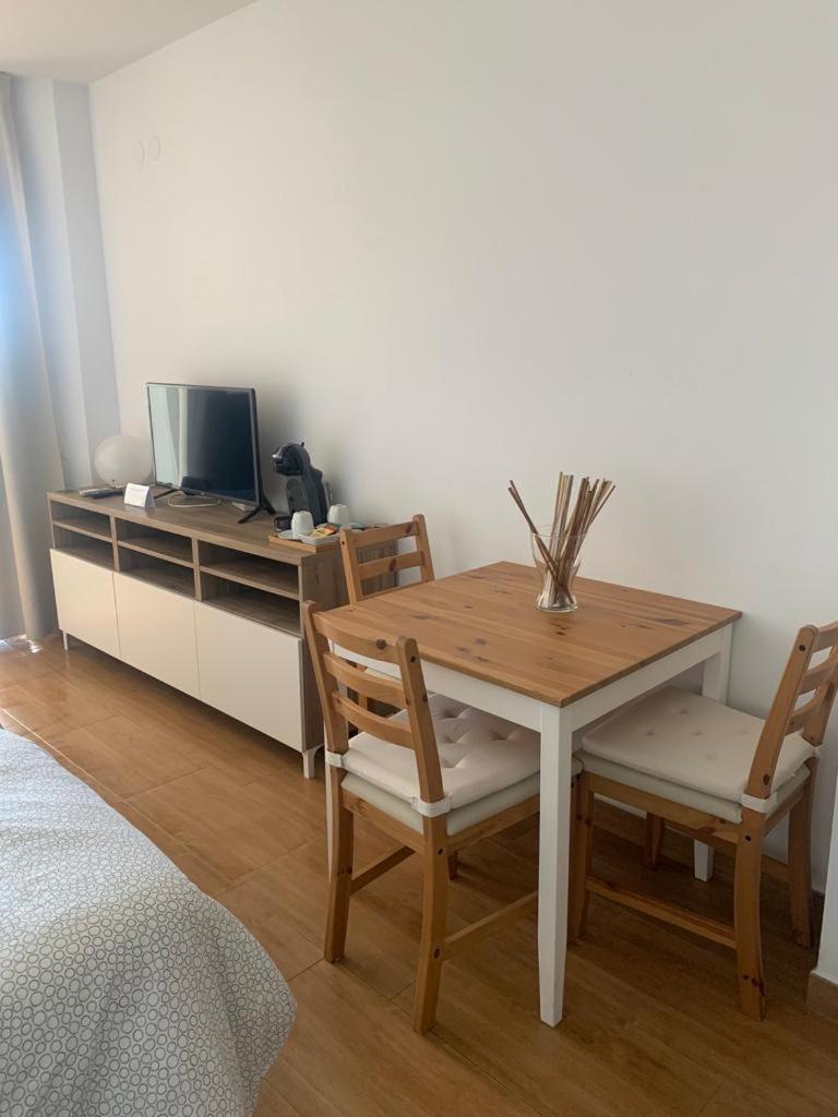 Apartamentos Chinasolymar Альмуньекар Экстерьер фото